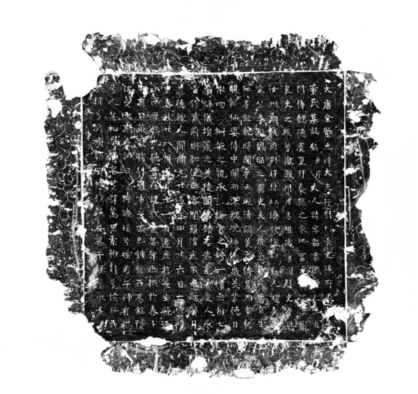 九鼎配资 大唐名相张九龄的妻子为何不与他合葬，反而葬入娘家祖坟？